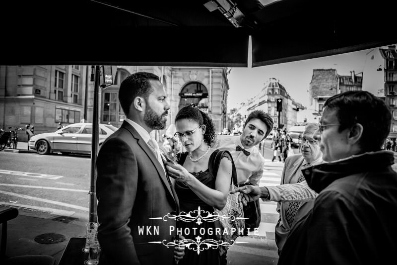 Photographe de mariage à la mairie du 18ème de Paris