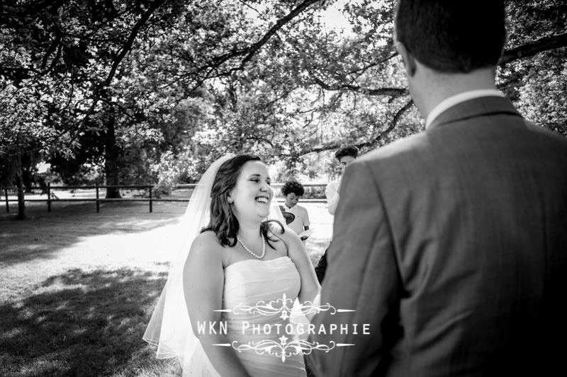 Photographe de mariage pour une cérémonie laique à la Vallée aux Pages