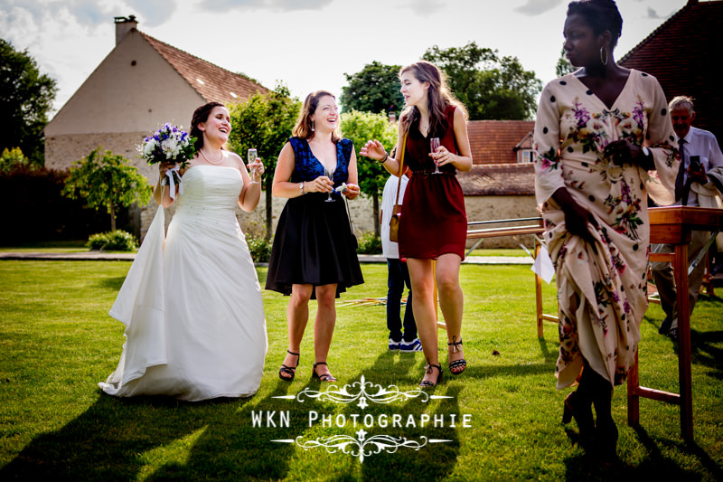 Photographe de mariage à Paris - vin d'honneur à la Vallée aux Pages