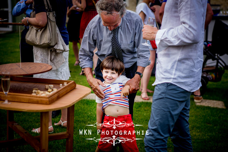 Photographe de mariage à Paris - vin d'honneur à la Vallée aux Pages