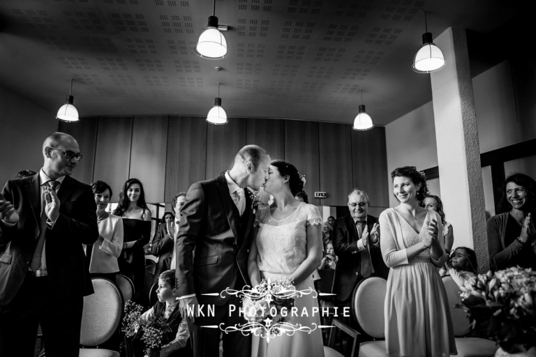 Photographe de mariage à Paris - le mariage civil a la mairie de Montigny le Bretonneux