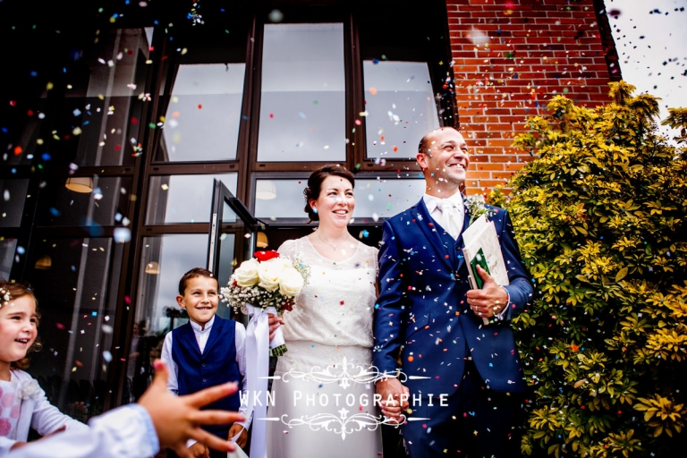 Photographe de mariage à Paris - le mariage civil a la mairie de Montigny le Bretonneux