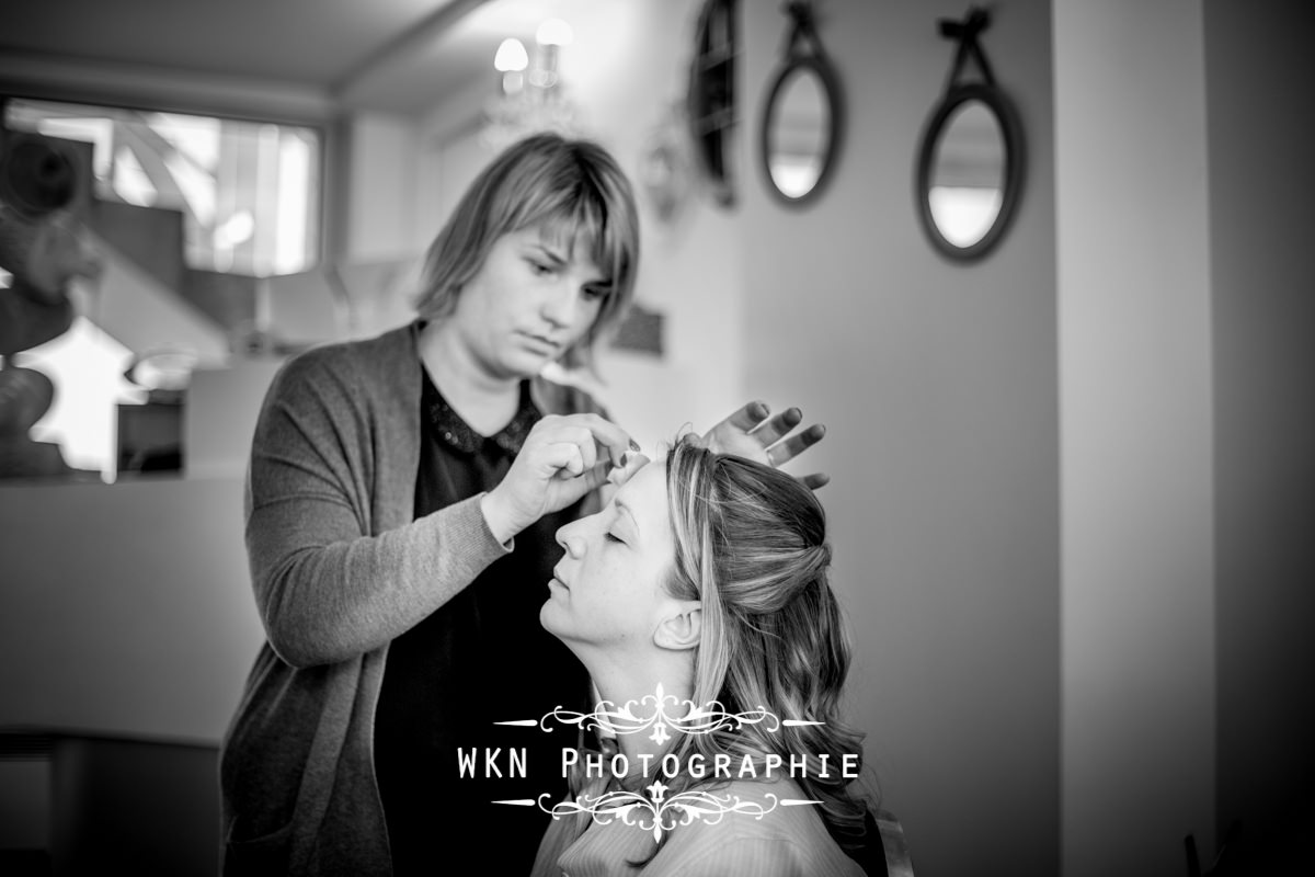 Photographe de mariage dans le Vexin - préparatifs et mise en beauté de la mariée