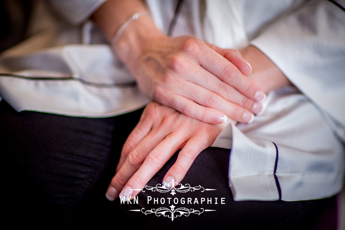 Photographe de mariage dans le Vexin - préparatifs et mise en beauté de la mariée