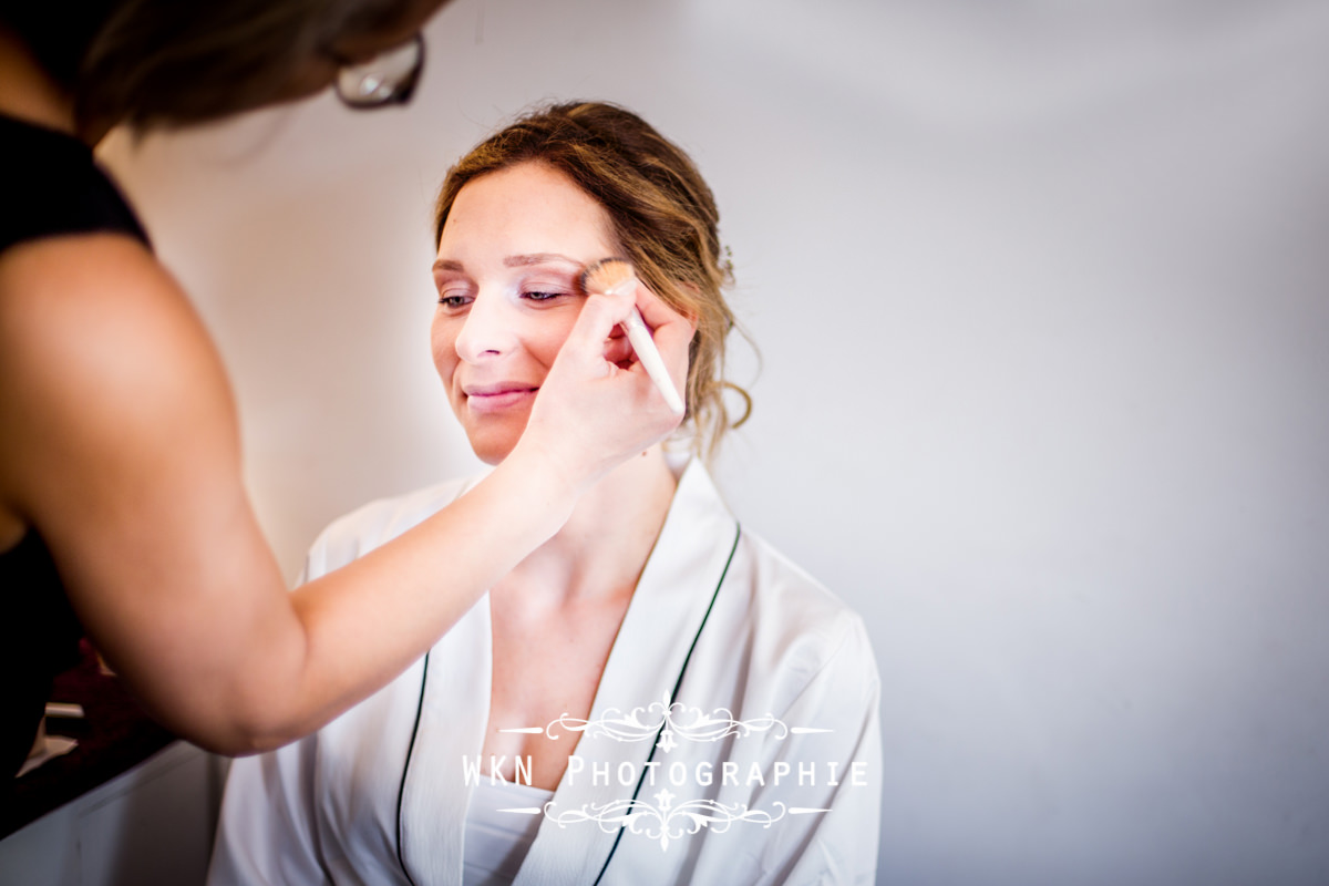 Photographe de mariage dans le Vexin - préparatifs et mise en beauté de la mariée