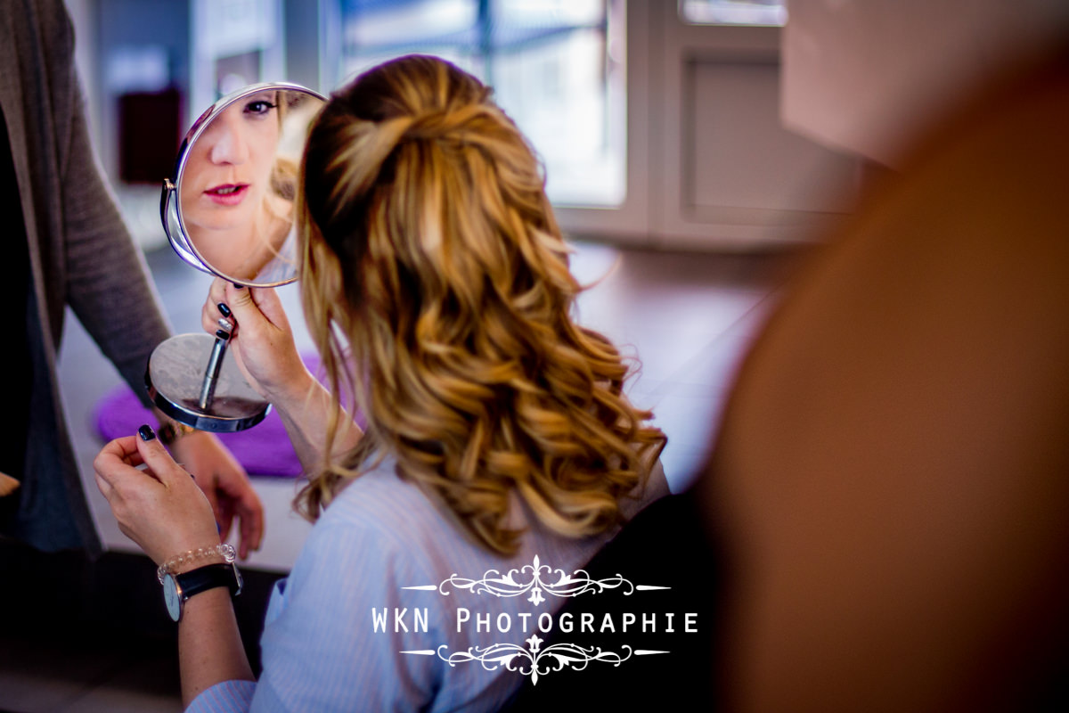 Photographe de mariage dans le Vexin - préparatifs et mise en beauté de la mariée