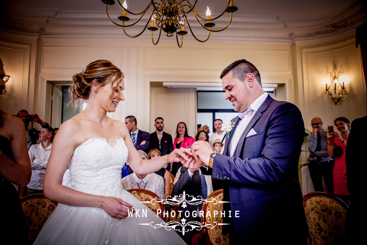 Photographe de mariage dans le Vexin - le mariage civil à la mairie de Groslay