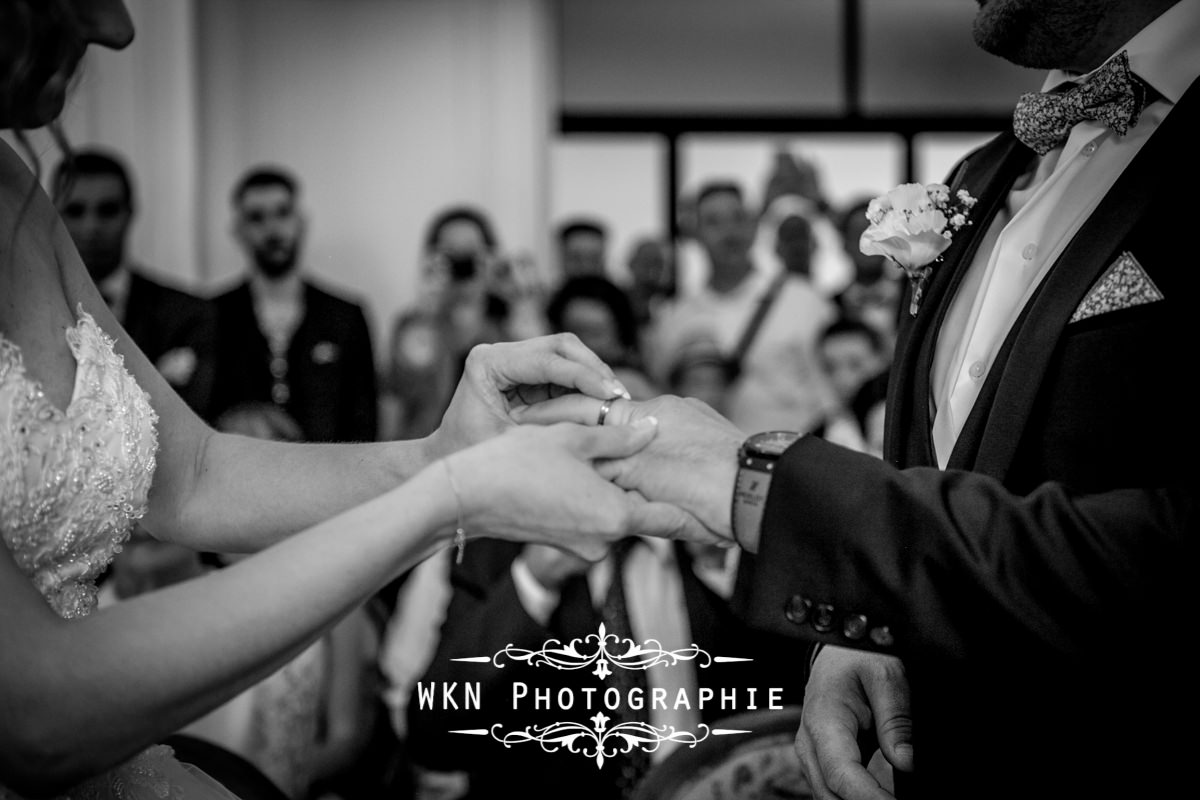 Photographe de mariage dans le Vexin - le mariage civil à la mairie de Groslay