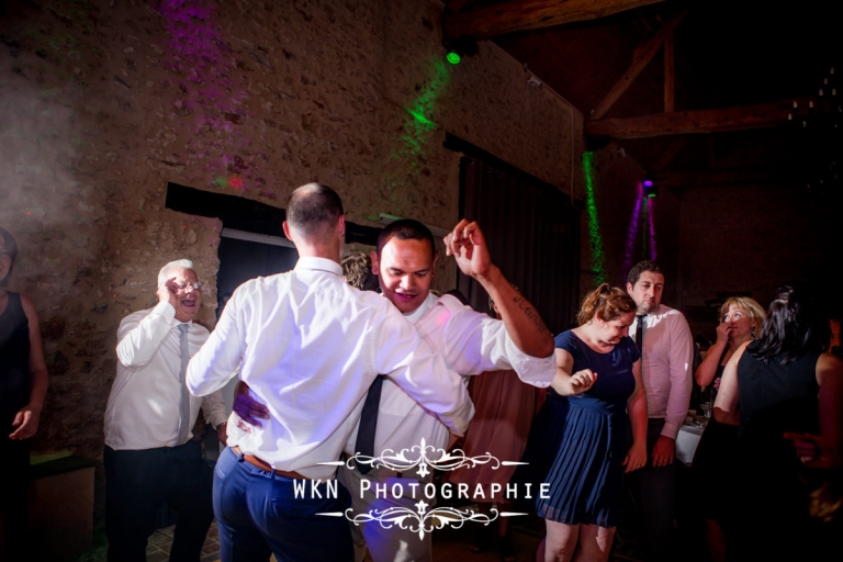 Photographe de mariage - soiree dansante a la Vallee aux Pages