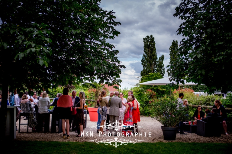 Photographe de mariage - vin d'honneur estival a la Vallee aux Pages