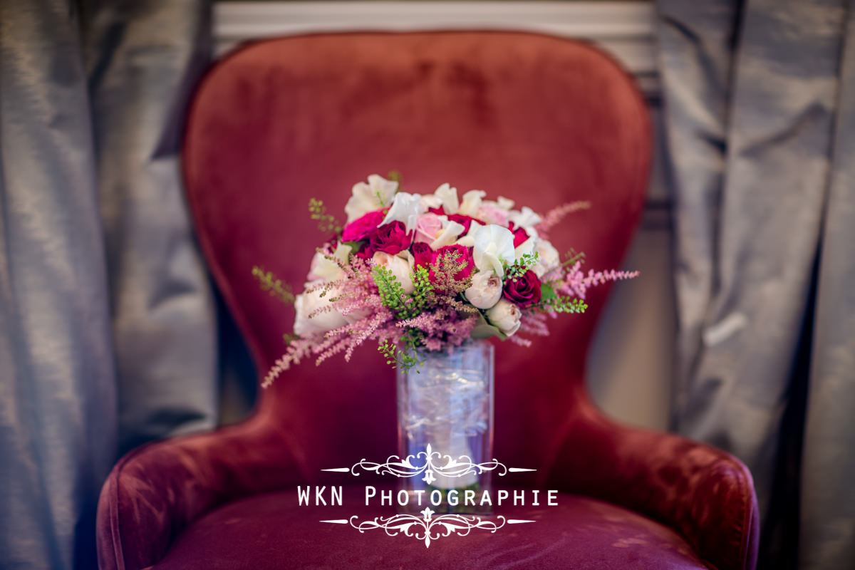 Photographe de mariage bourgogne - Preparatifs de la mariee au chateau de Saulon