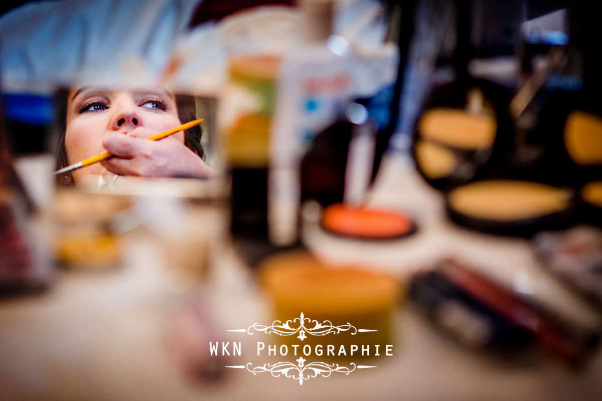 Photographe de mariage bourgogne - Preparatifs de la mariee au chateau de Saulon