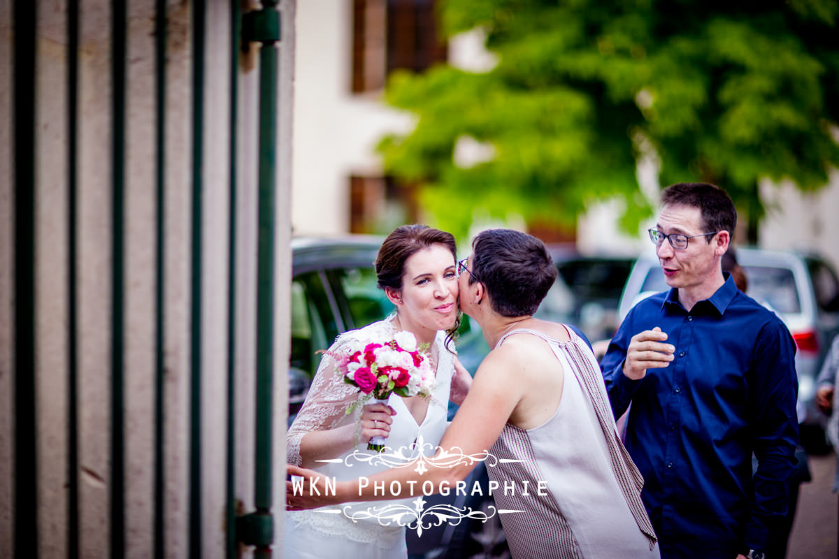 Photographe de mariage bourgogne - ceremonie civile a la mairie de Vougeot