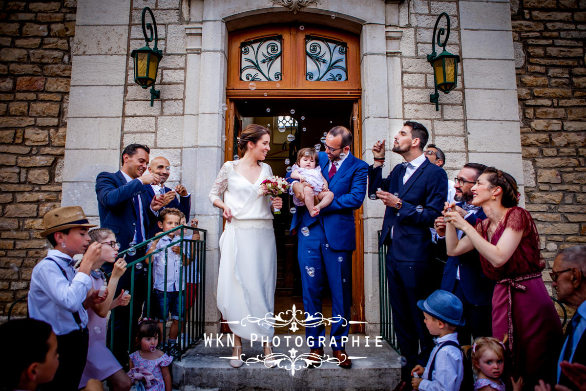 Photographe de mariage bourgogne - ceremonie civile a la mairie de Vougeot