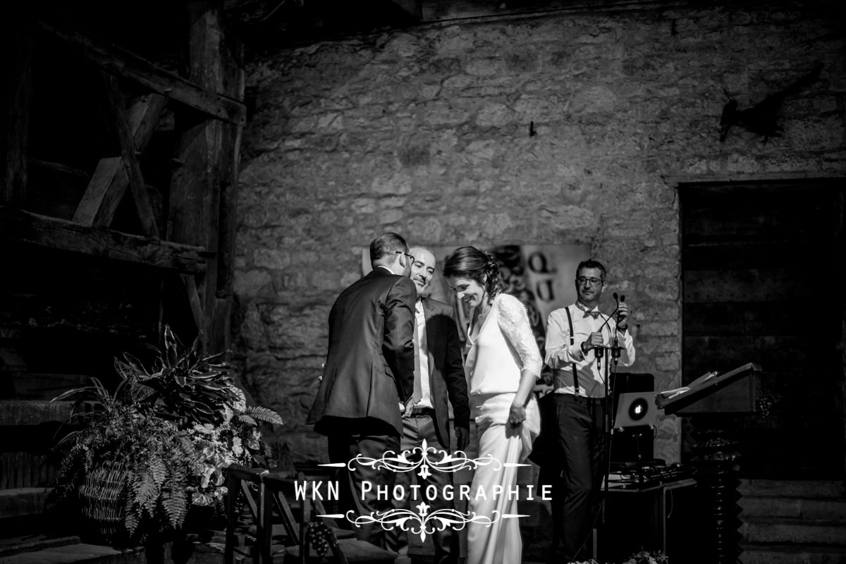 Photographe de mariage bourgogne - ceremonie laique au Clos de Vougeot