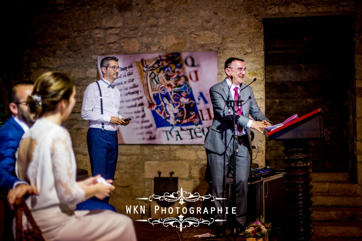 Photographe de mariage bourgogne - ceremonie laique au Clos de Vougeot