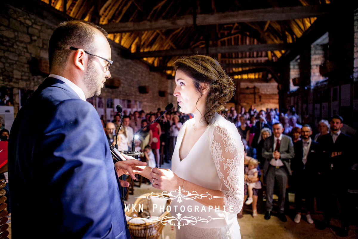 Photographe de mariage bourgogne - ceremonie laique au Clos de Vougeot