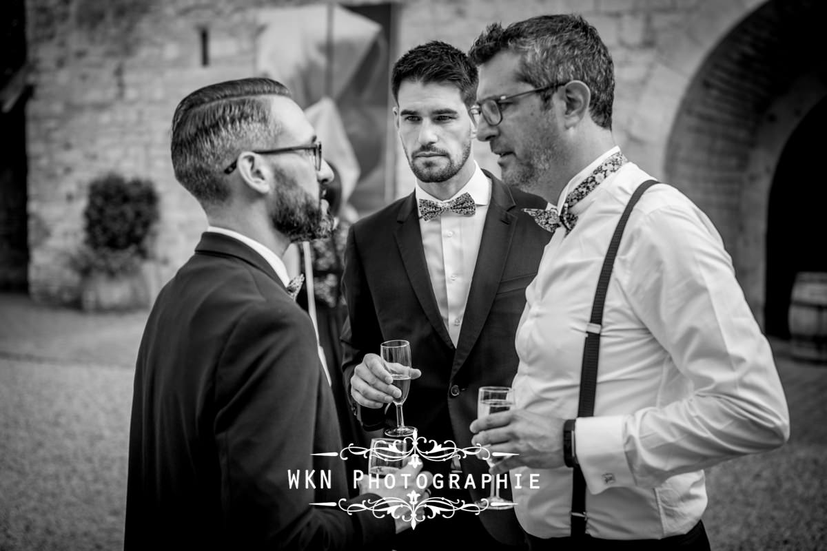 Photographe de mariage bourgogne - vin d'honneur au Clos de Vougeot