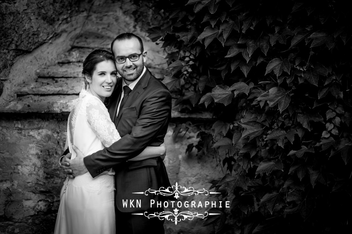 Photographe de mariage bourgogne - photos de couple au Clos de Vougeot