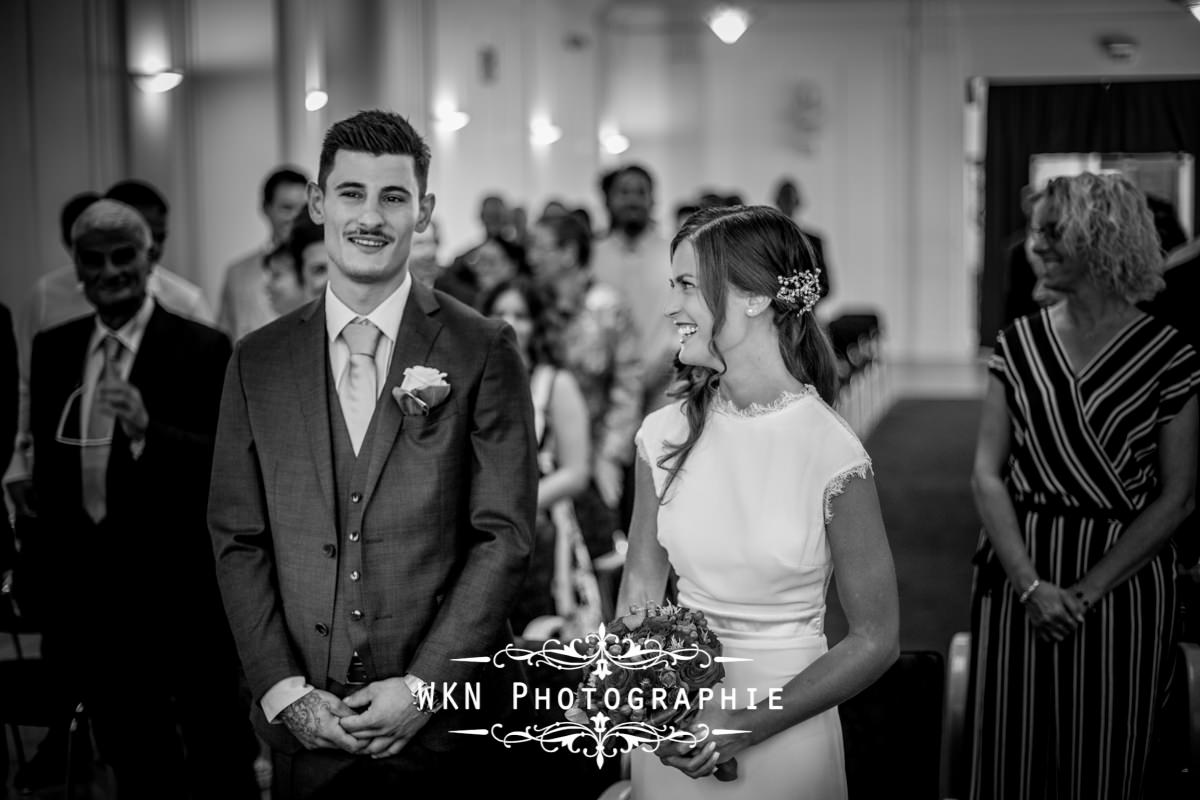 Photographe de mariage à Paris - cérémonie civile à la mairie de Drancy