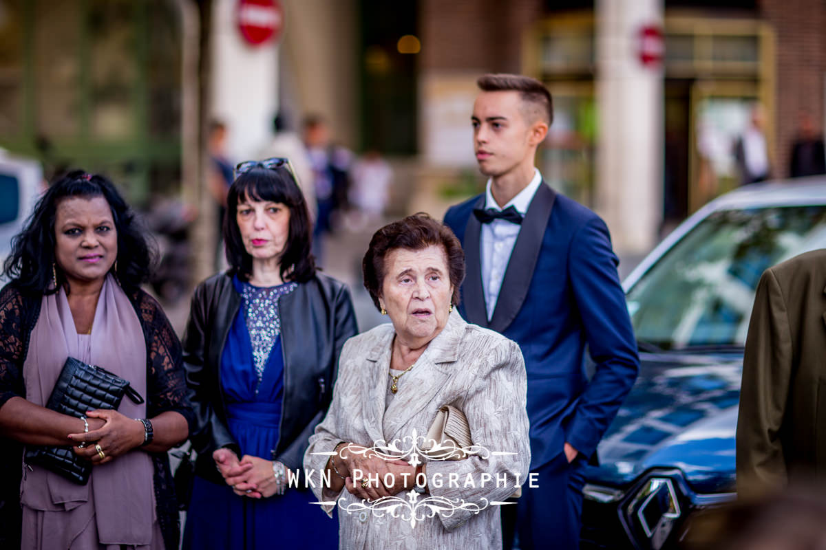 Photographe de mariage à Paris - cérémonie civile à la mairie de Drancy