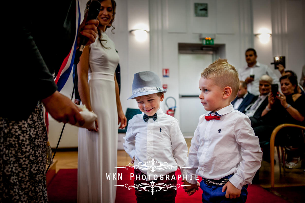 Photographe de mariage à Paris - cérémonie civile à la mairie de Drancy