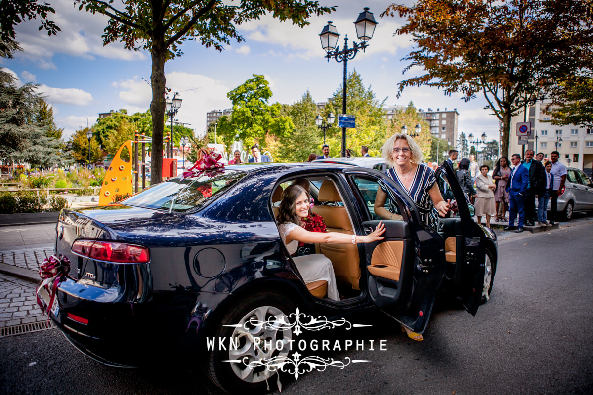 Photographe de mariage à Paris - cérémonie civile à la mairie de Drancy