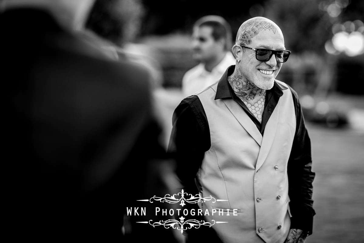 Photographe de mariage à Paris - cérémonie laique dans les jardins de la Vallee aux Pages