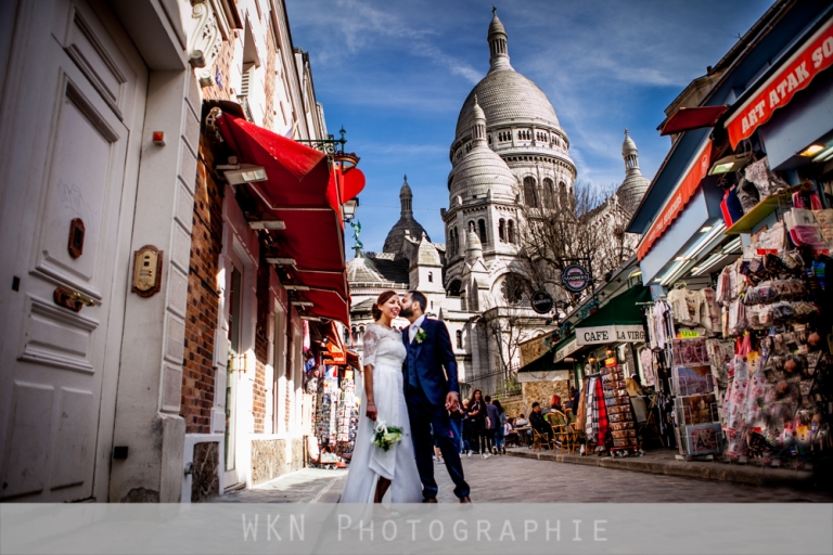 Seance photo de couple a Montmartre a Paris