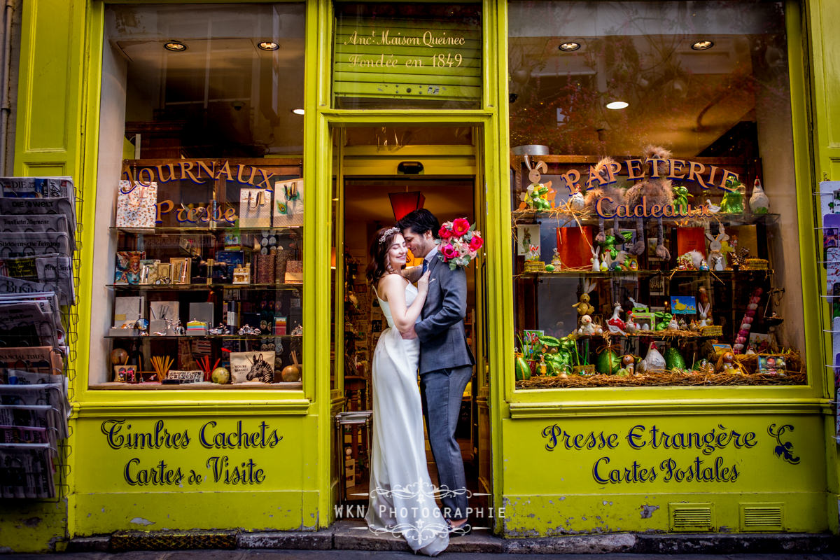 Séance photo de couple hors des sentiers battus de Paris