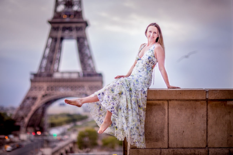 Seance photo feminine Tour Eiffel Paris