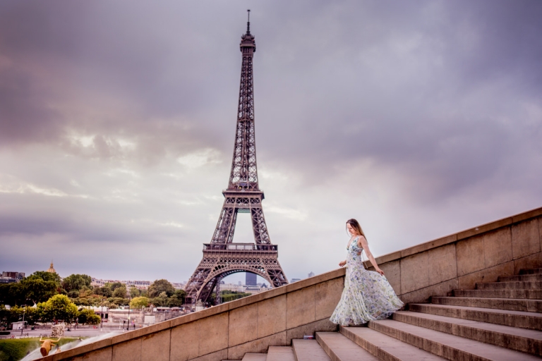 Seance photo feminine Tour Eiffel Paris