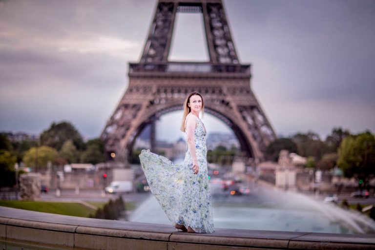 Seance photo feminine Tour Eiffel Paris