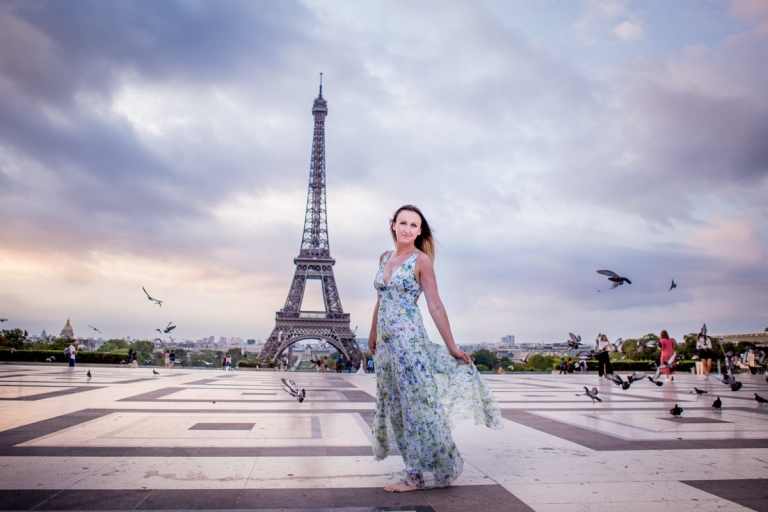 Seance photo feminine Tour Eiffel Paris