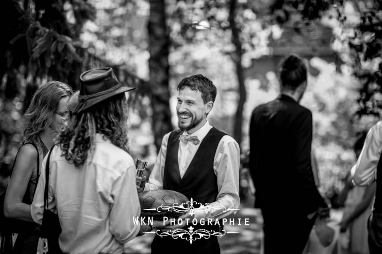 Photographe de mariage - ceremonie laique à la Bergerie du Vaujoly