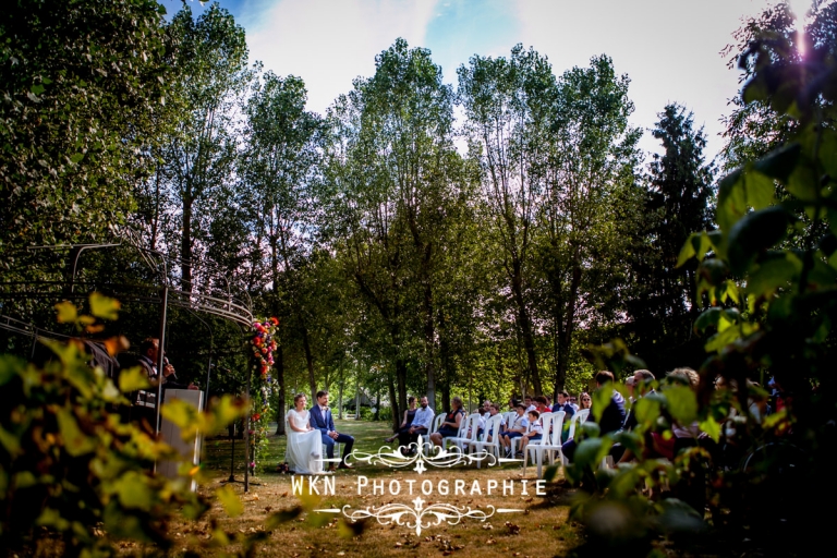 Photographe de mariage - ceremonie laique à la Bergerie du Vaujoly