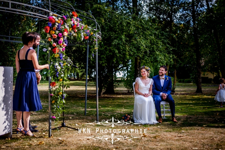 Photographe de mariage - ceremonie laique à la Bergerie du Vaujoly